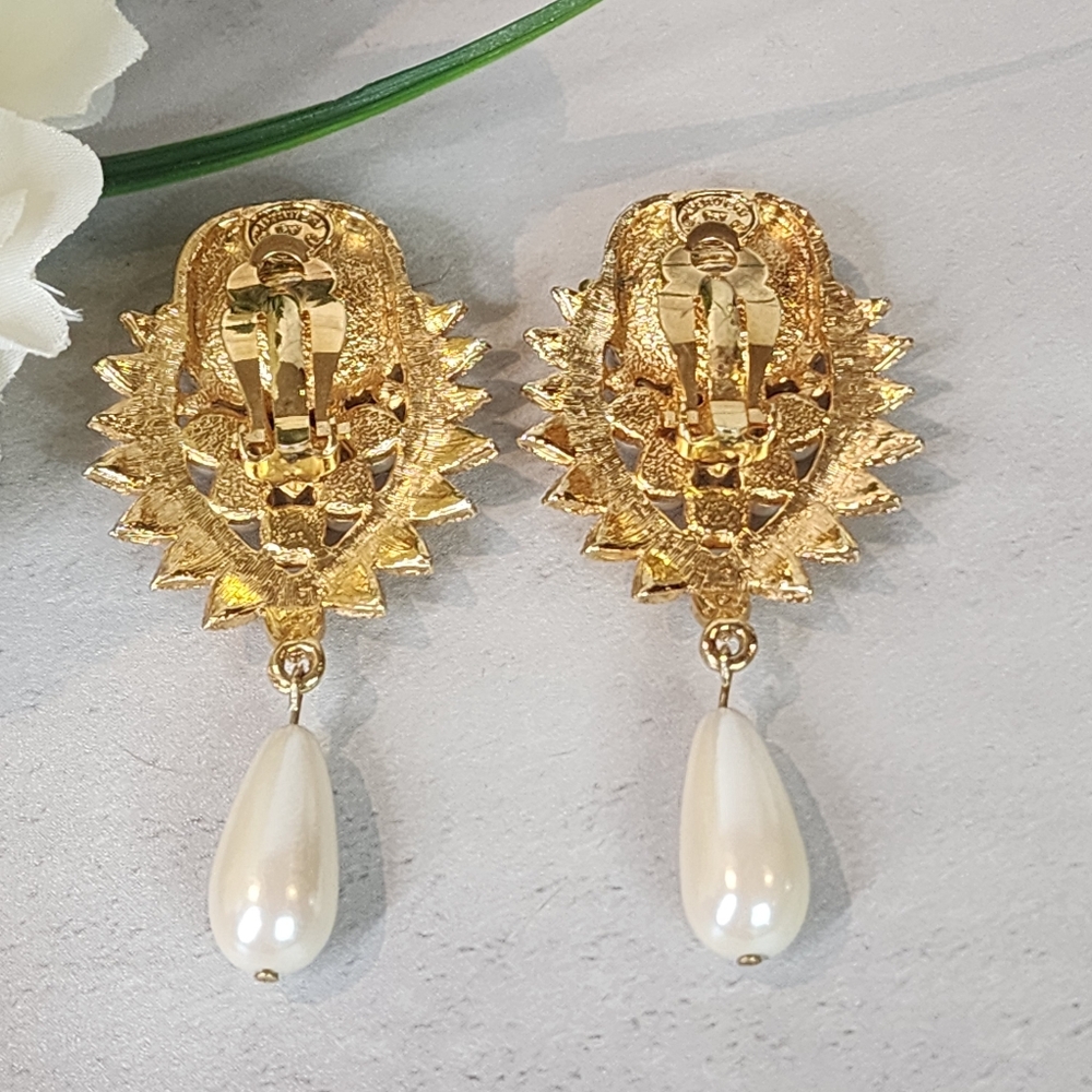 Shaill Jhaveri for Avon Elizabeth Taylor Collection Vintage Earrings - Picture 4 of 8